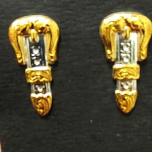 NWOT UNIQUE Belt with Buckle Earrings in gold and silver tone